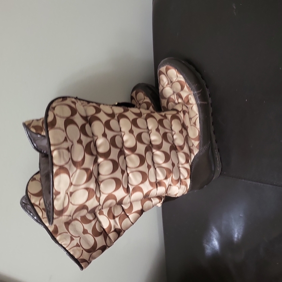 Coach puffy boots - Picture 3 of 3